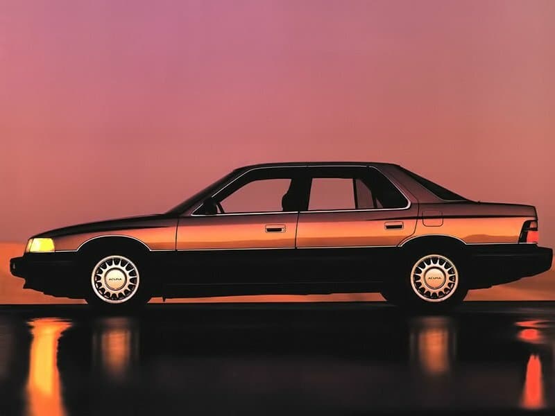 Acura Legend I — Yandan