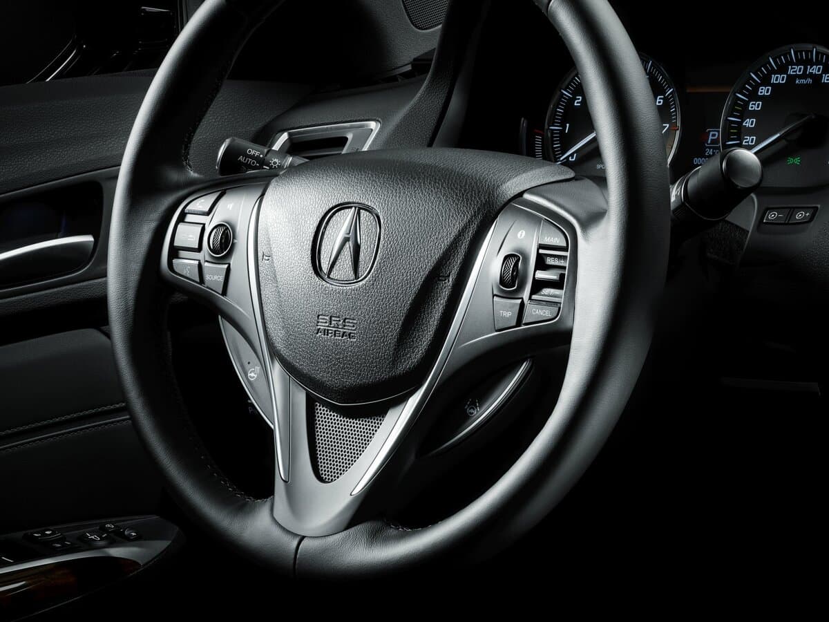 Acura TLX I — Sükan