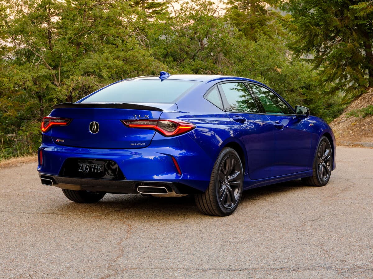 Acura TLX II — 3/4 arxadan