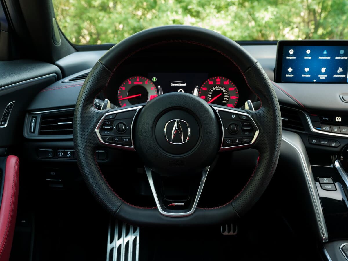 Acura TLX II — Sükan