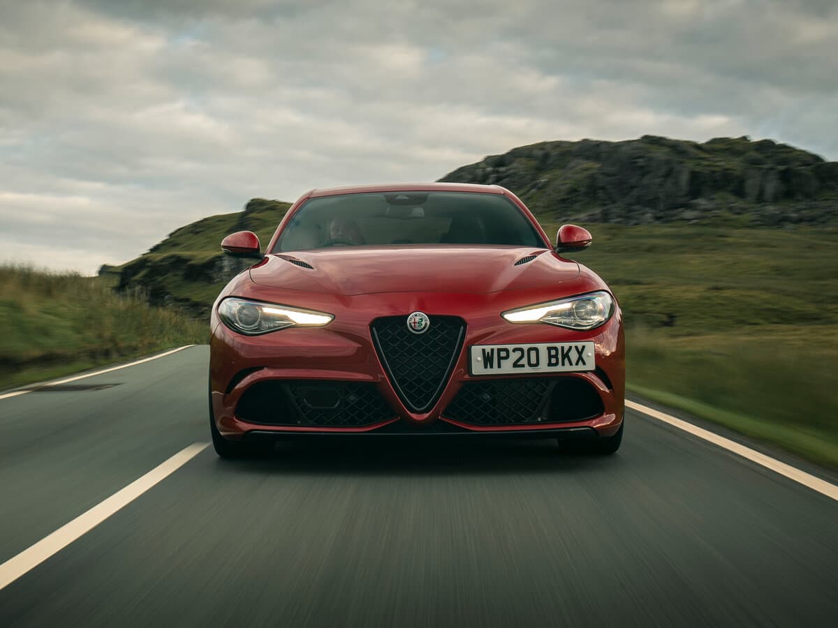 Alfa Romeo Giulia II (952) Restayling — Öndən