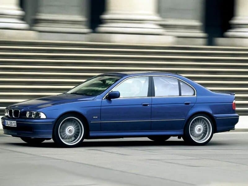 Alpina B10 E39 — Yandan
