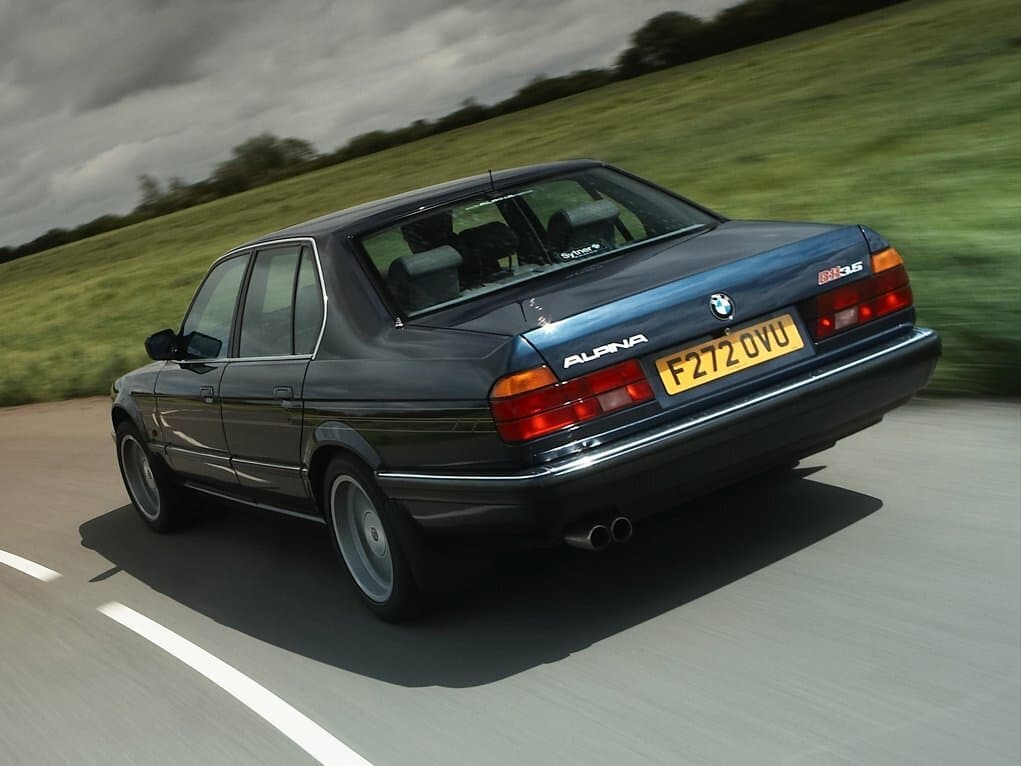 Alpina B11 E32 — 3/4 arxadan