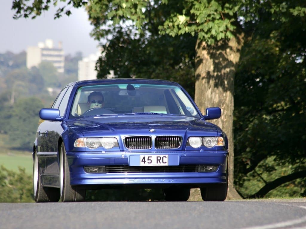 Alpina B12 E38 — Öndən