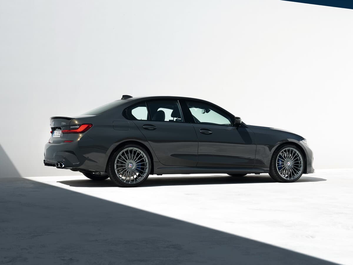 Alpina D3 G20 — 3/4 arxadan
