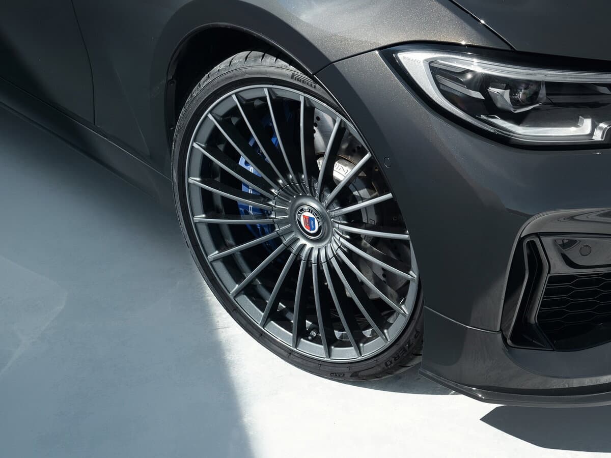 Alpina D3 G20 — Təkər