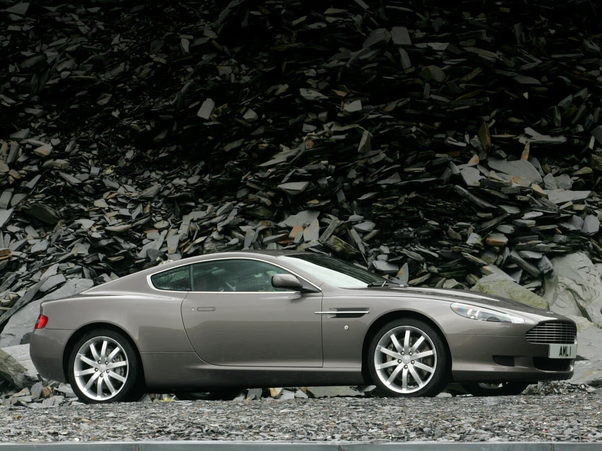Aston Martin DB9 I — Yandan