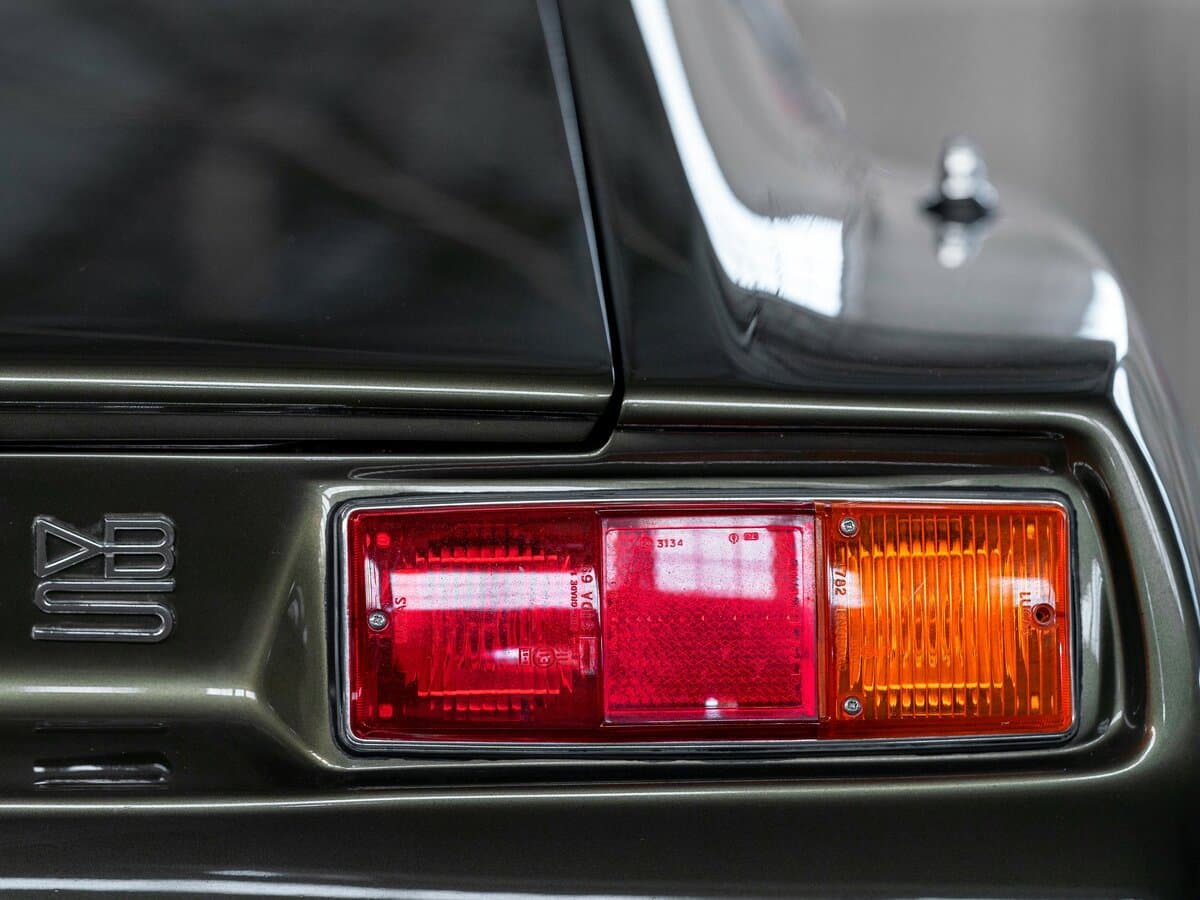 Aston Martin DBS I — Detal