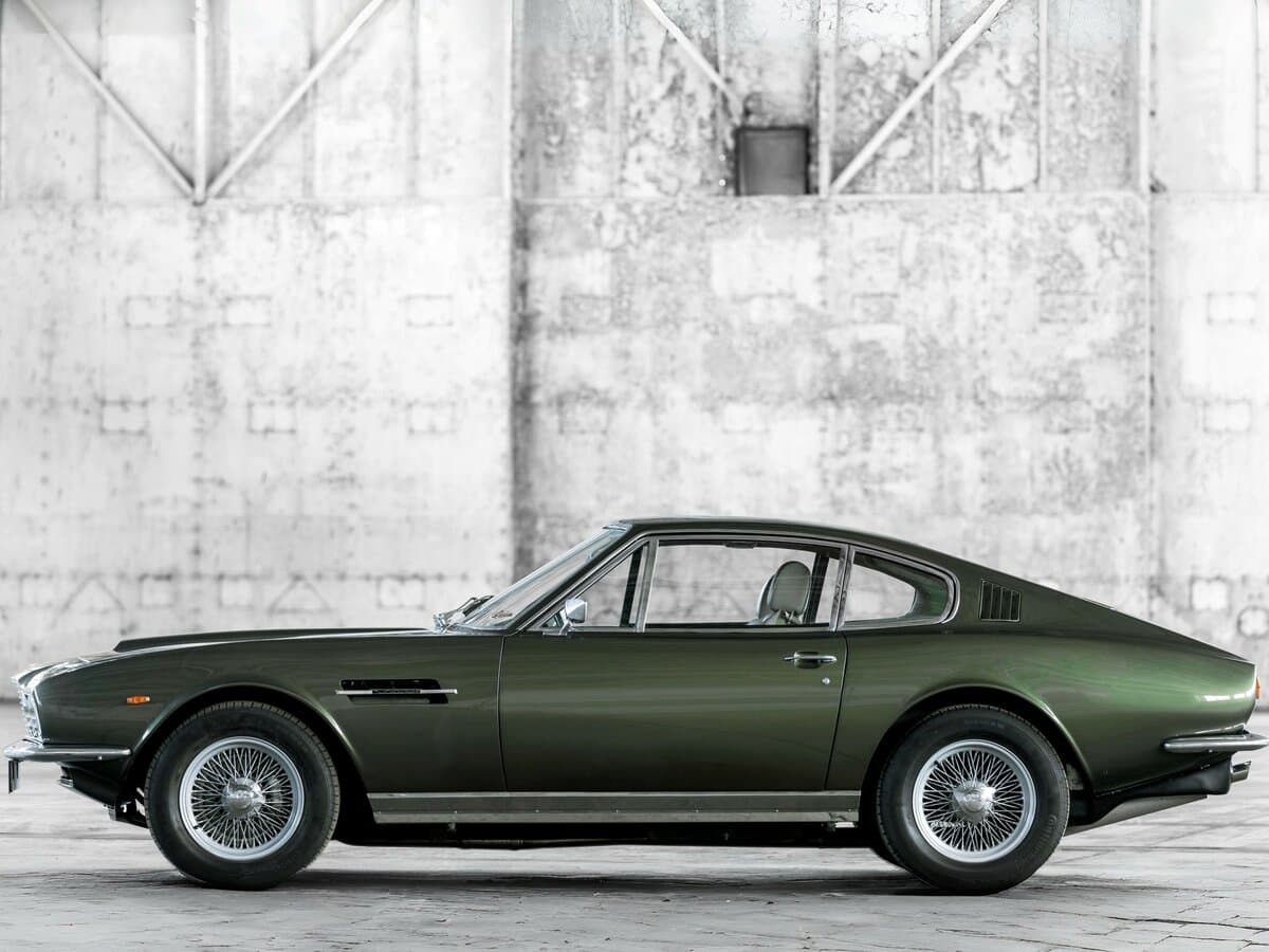 Aston Martin DBS I — Yandan