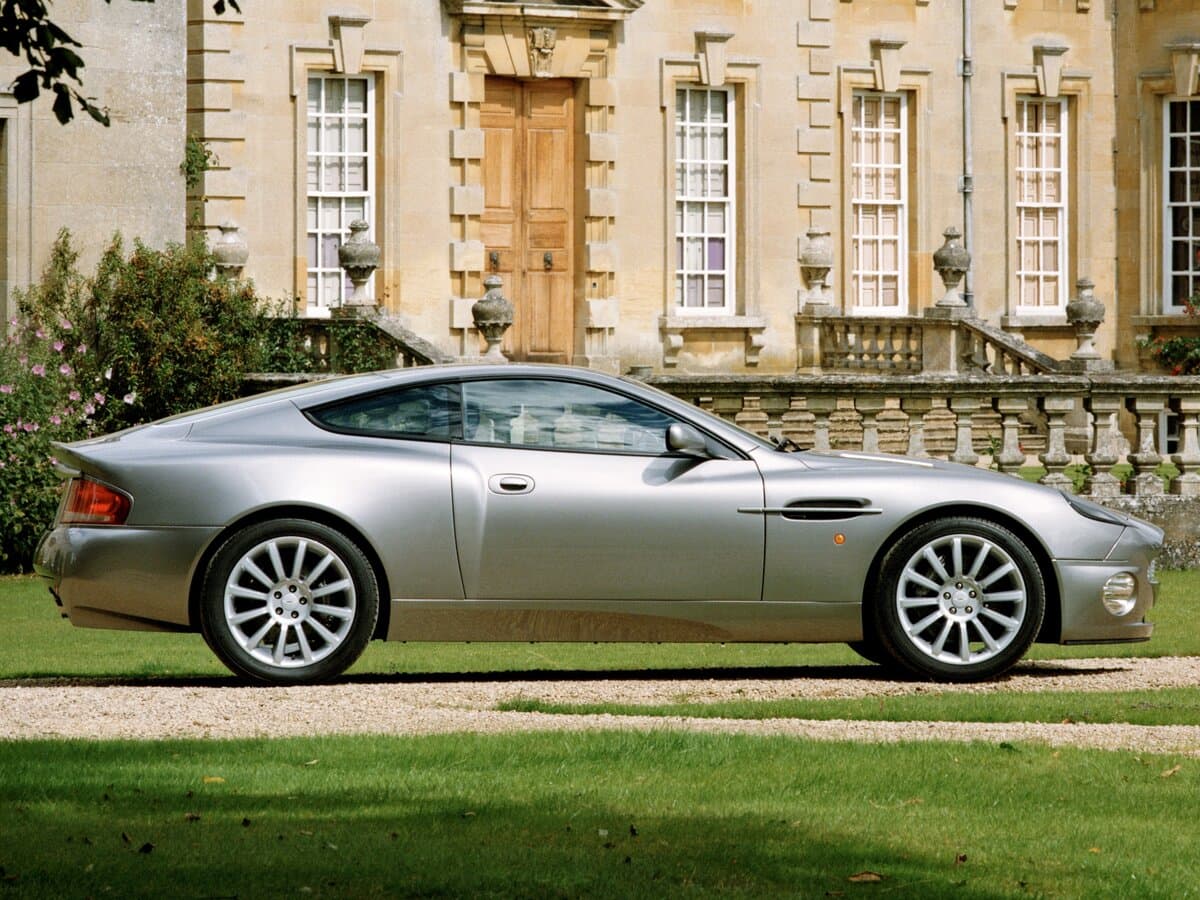 Aston Martin Vanquish I — Yandan