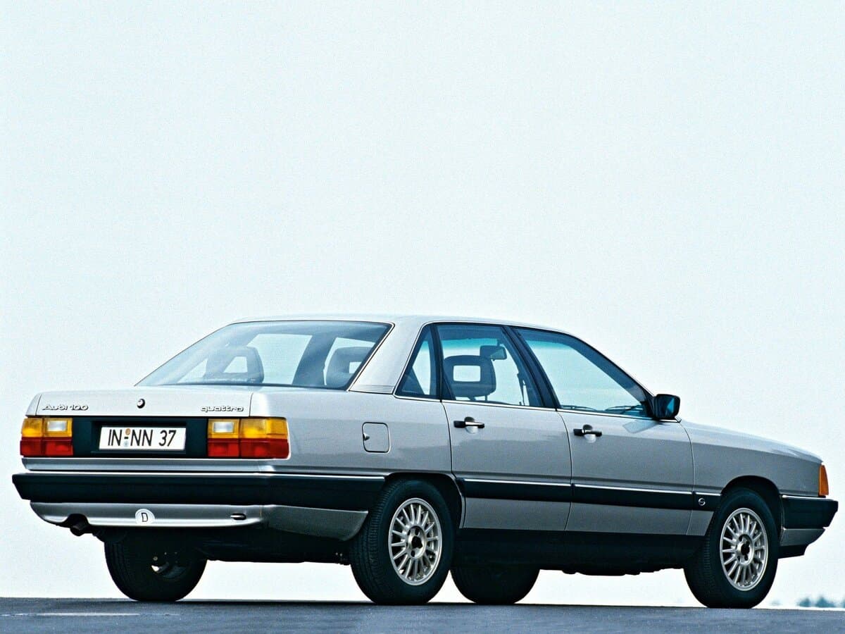 Audi 100 III (C3) — 3/4 arxadan