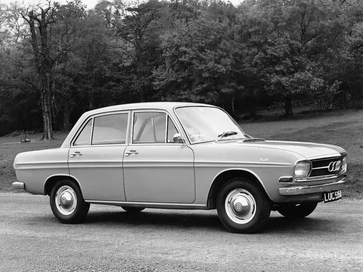 Audi 60 1969 – 1973 — Yandan