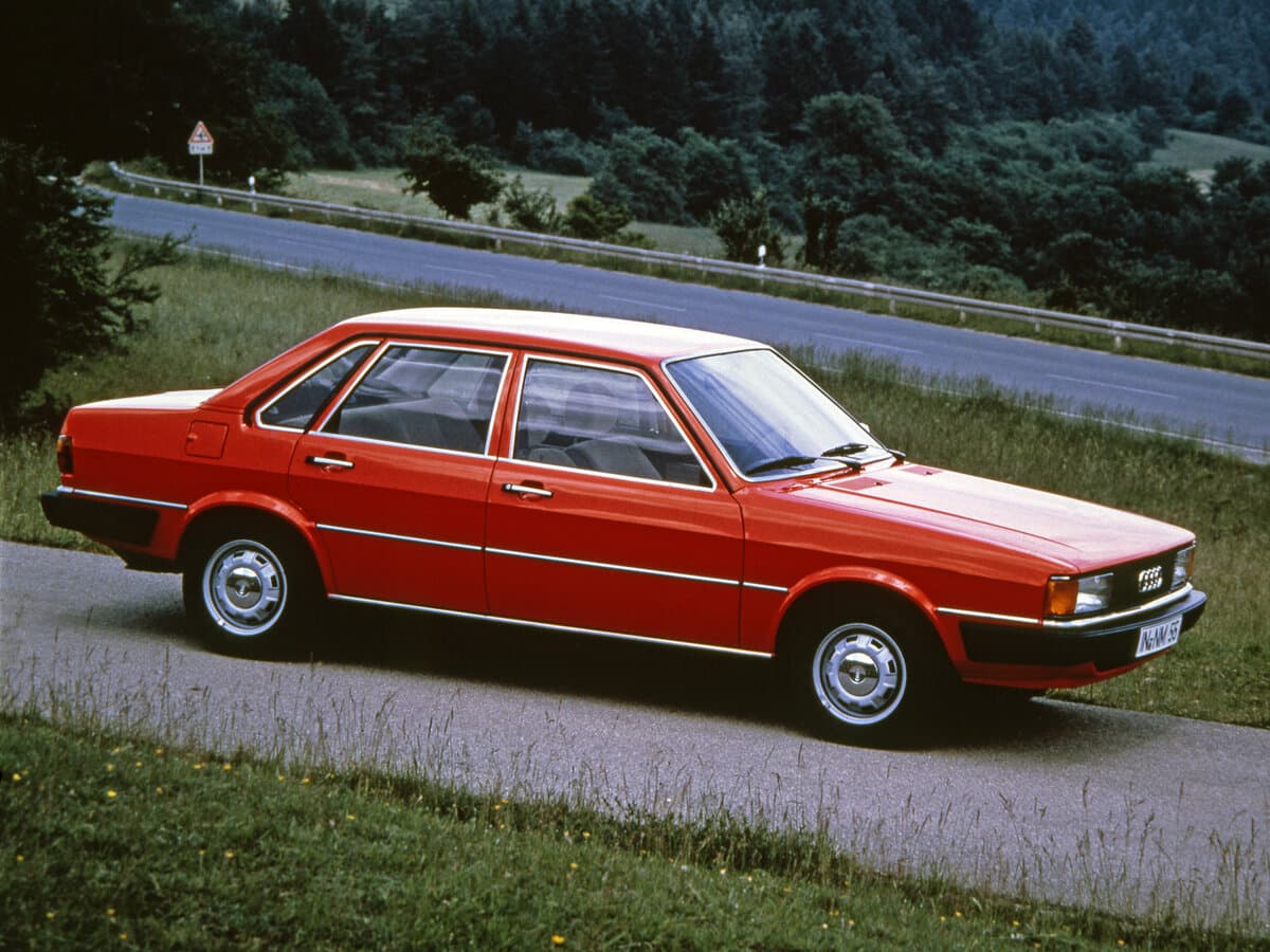 Audi 80 III (B2) — Yandan