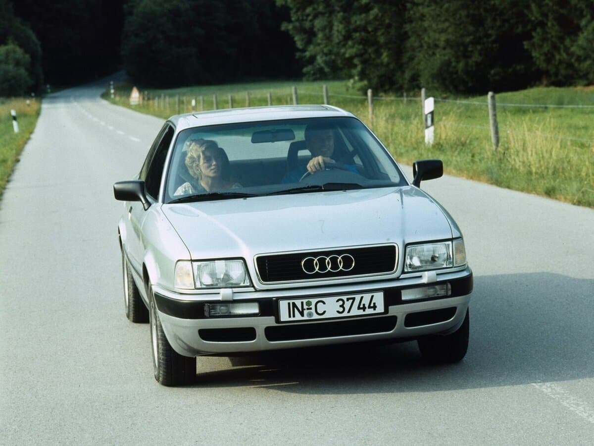Audi 80 V (B4) — Öndən