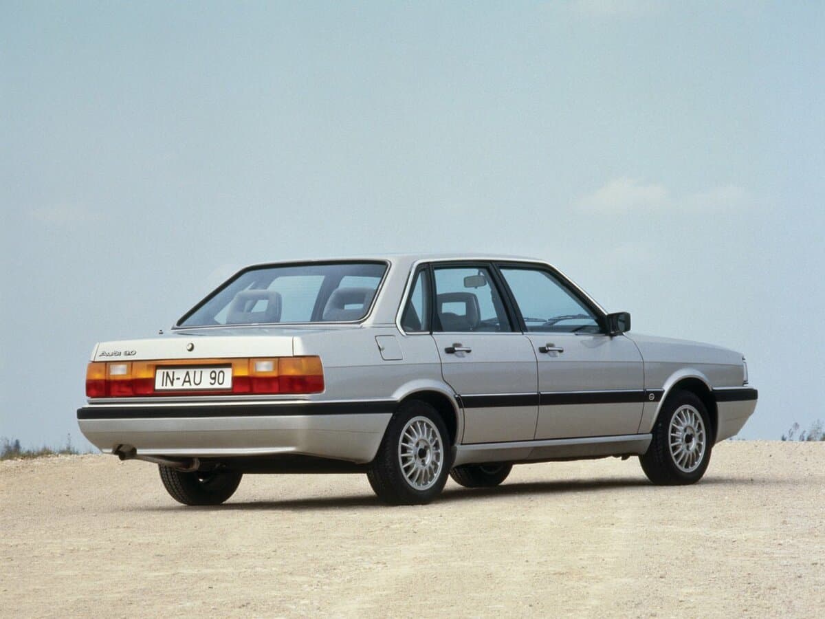 Audi 90 I (B2) — 3/4 arxadan