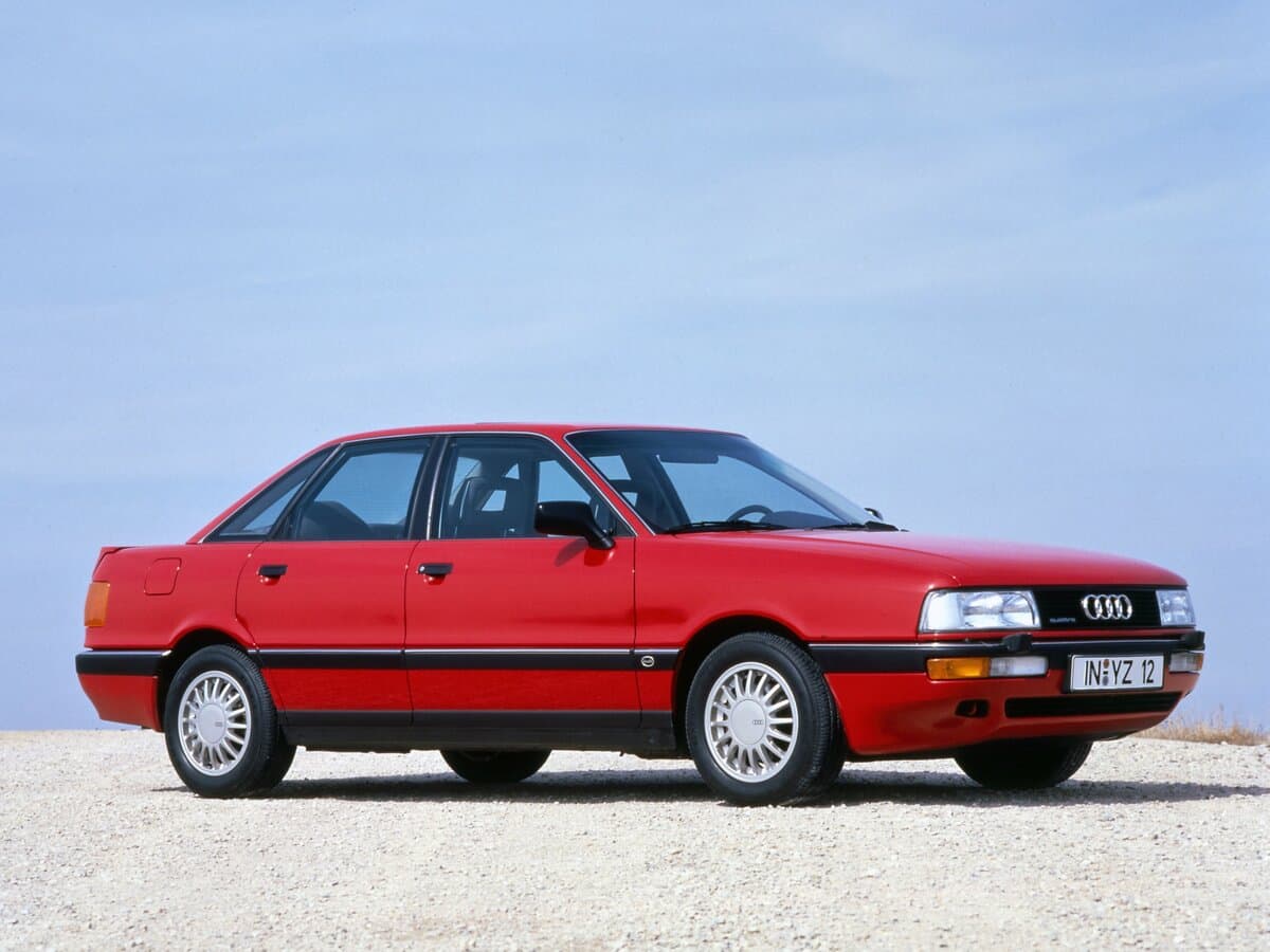 Audi 90 II (B3) — Yandan