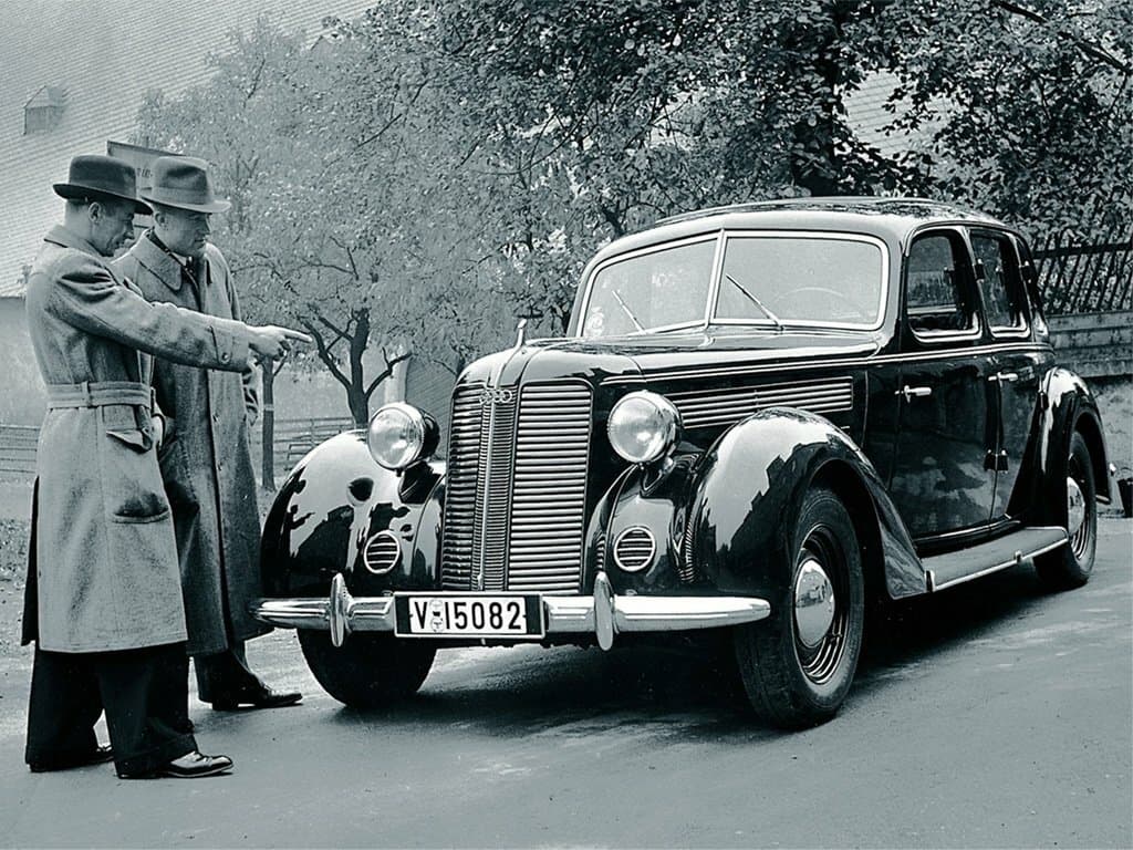 Audi 920 I — Öndən