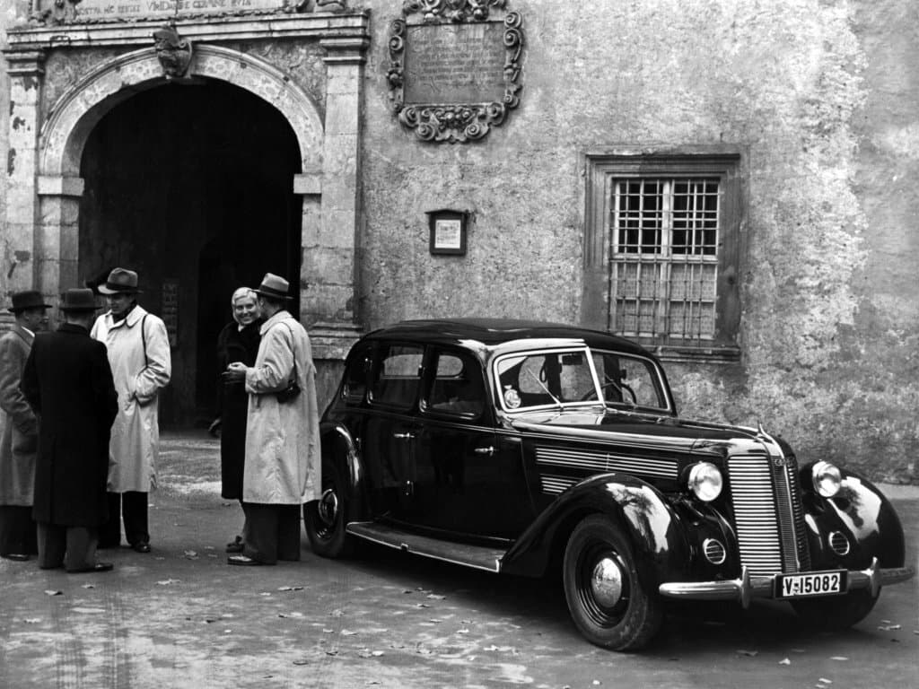 Audi 920 I — Yandan