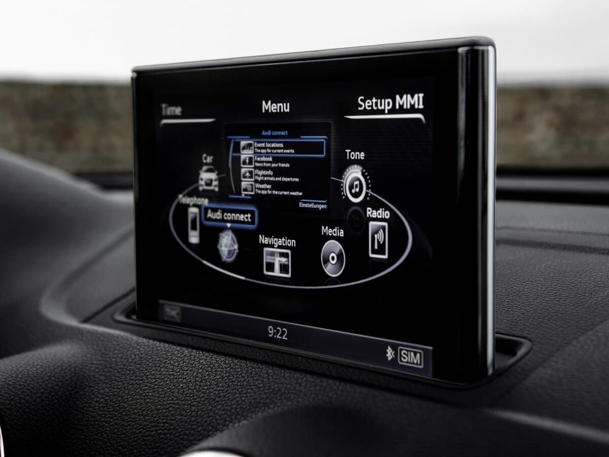 Audi A3 III (8V) — Salon, arxadan