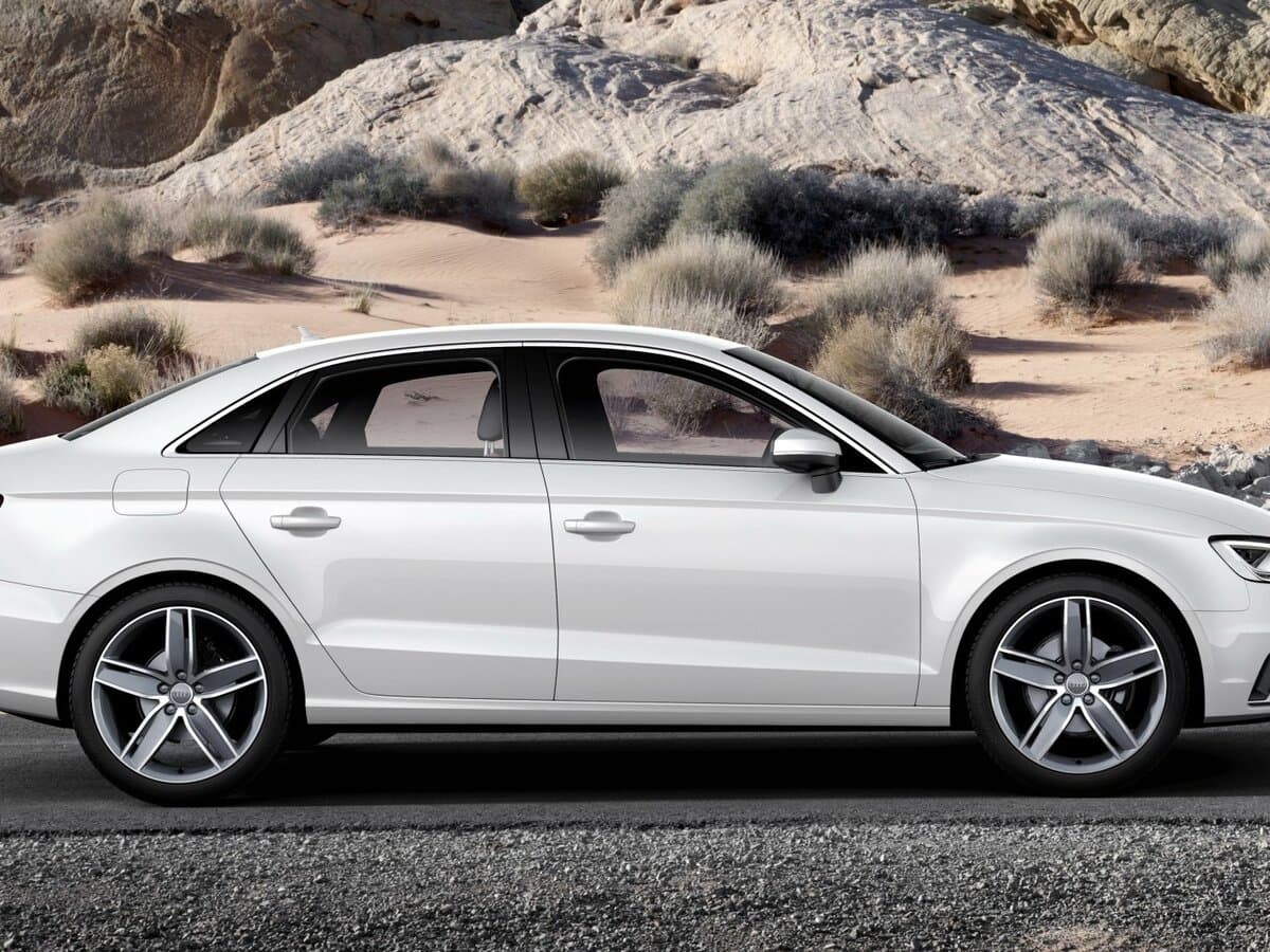 Audi A3 III (8V) — Yandan