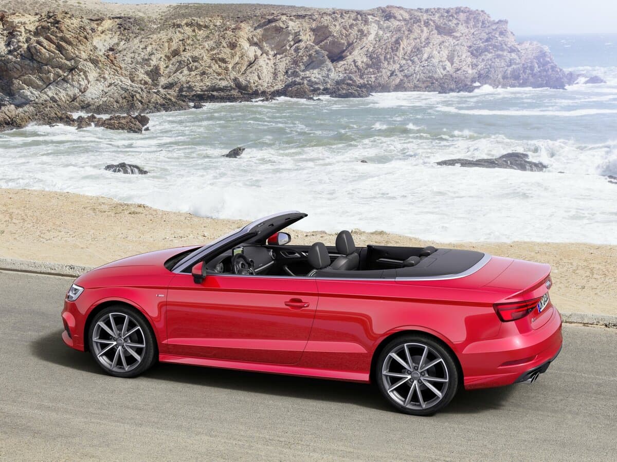 Audi A3 III (8V) Restayling — 3/4 arxadan