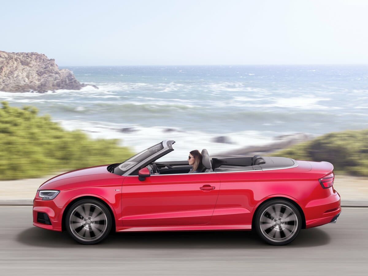 Audi A3 III (8V) Restayling — Yandan
