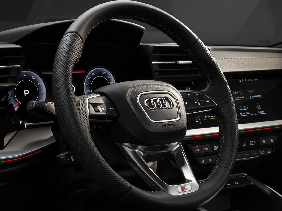 Audi A3 IV (8Y) — Sükan