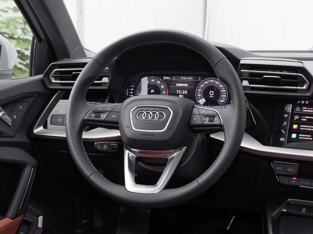 Audi A3 IV (8Y) Restayling — Sükan