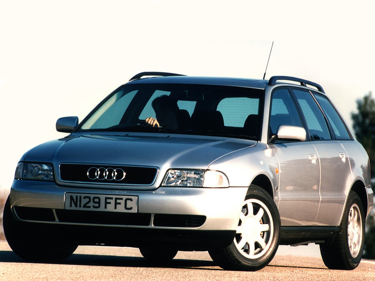 Audi A4 I (B5) — Öndən