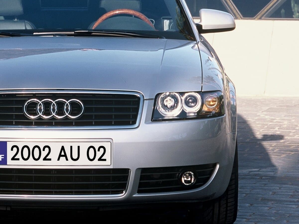 Audi A4 II (B6) — Fara