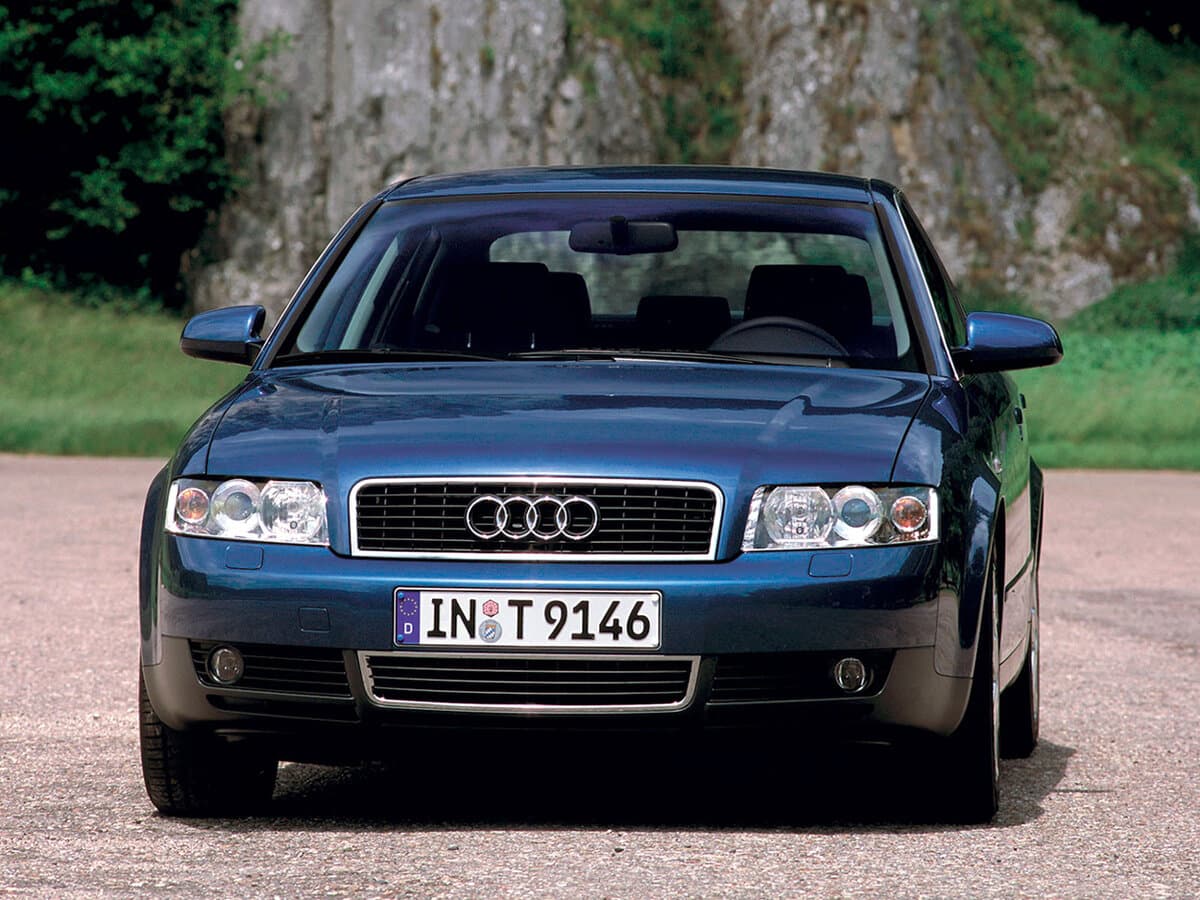 Audi A4 II (B6) — Öndən