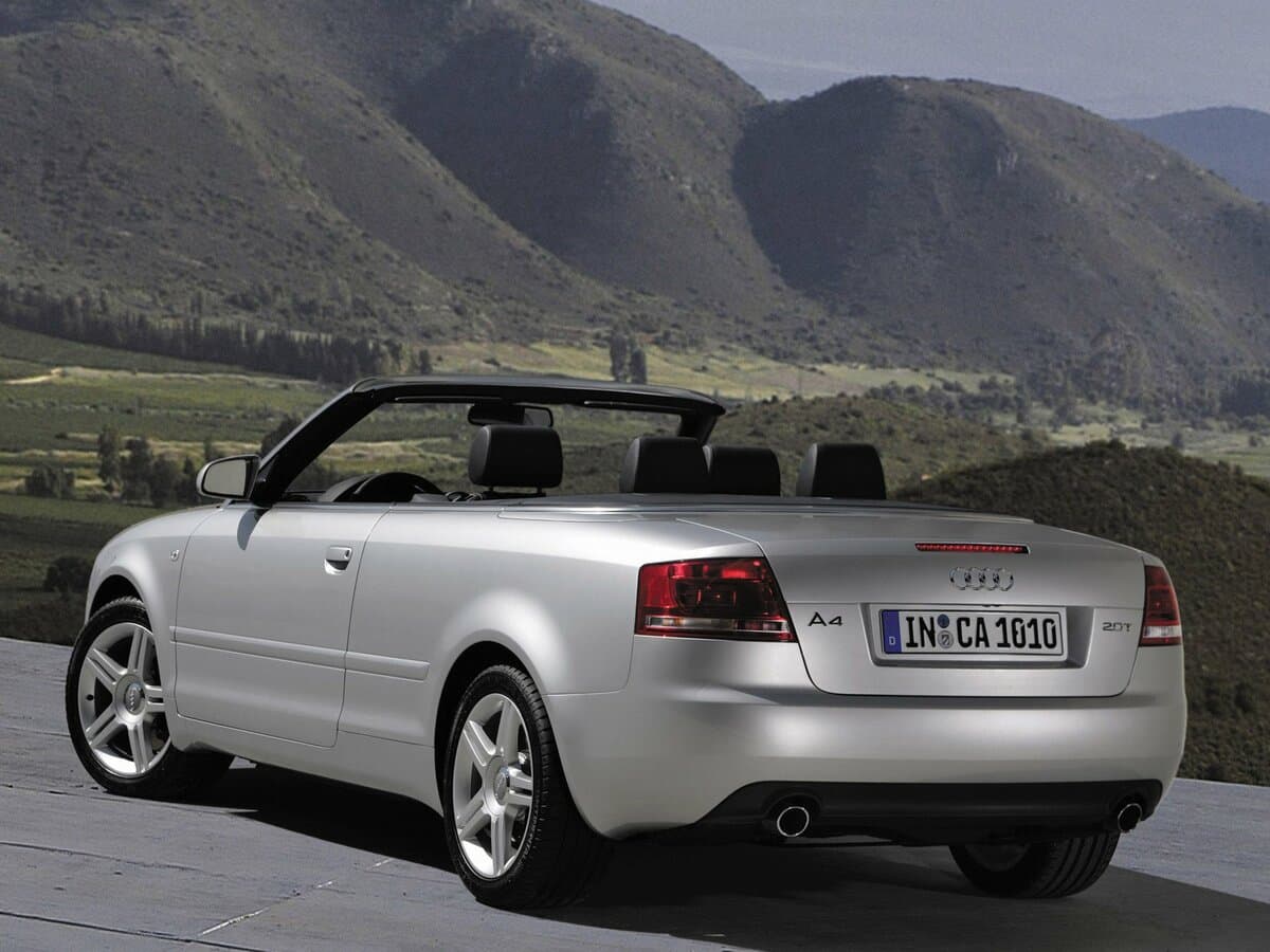 Audi A4 III (B7) — 3/4 arxadan