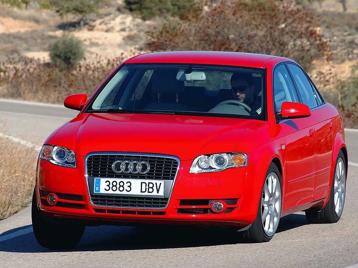 Audi A4 III (B7) — Öndən