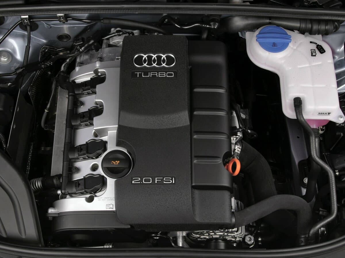 Audi A4 III (B7) — Salon, öndən