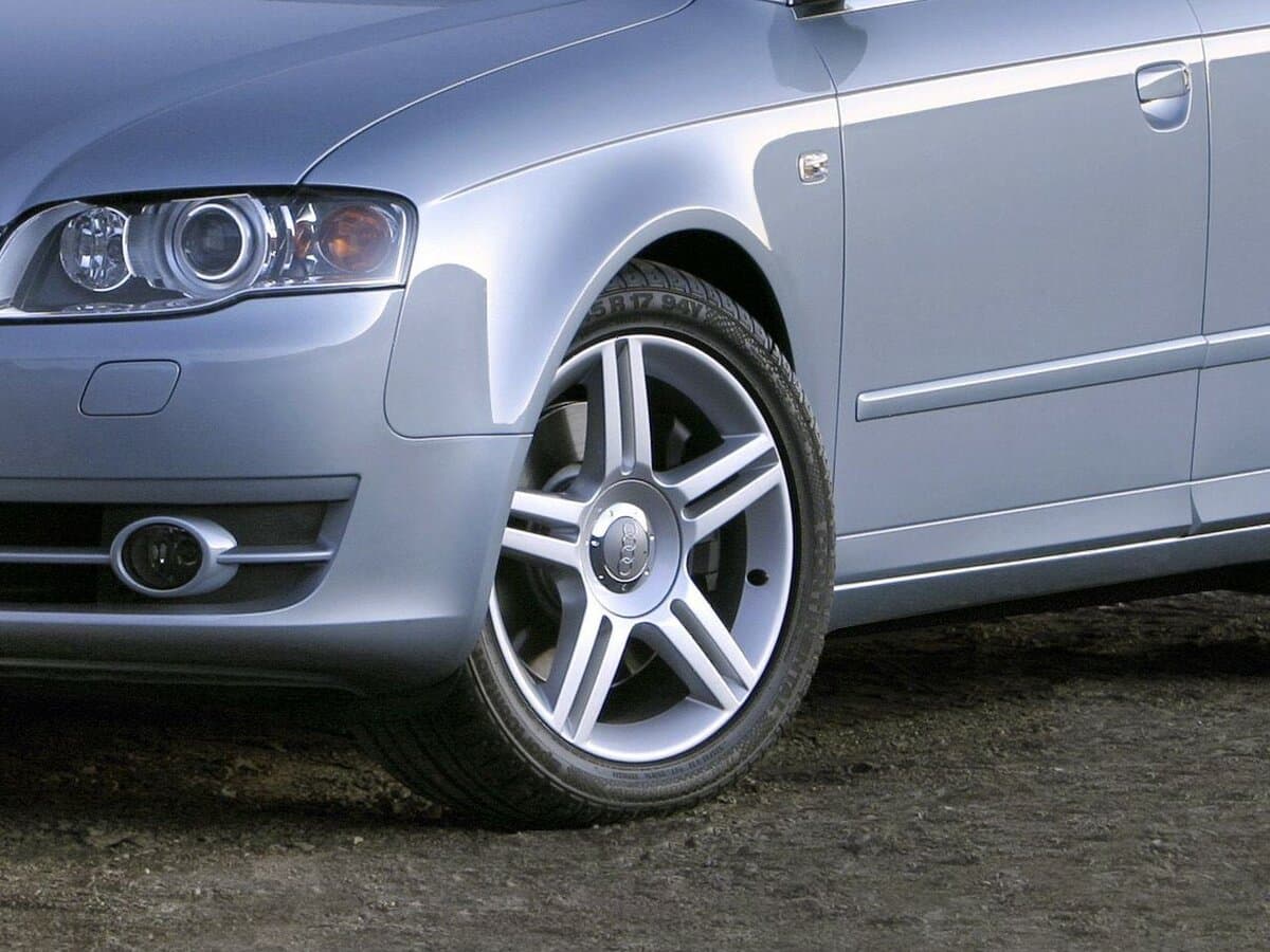 Audi A4 III (B7) — Təkər