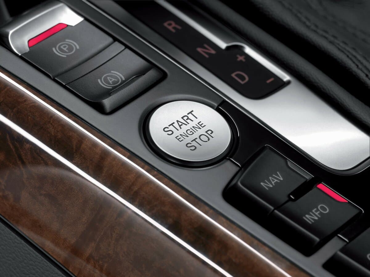 Audi A4 IV (B8) — Salon, arxadan