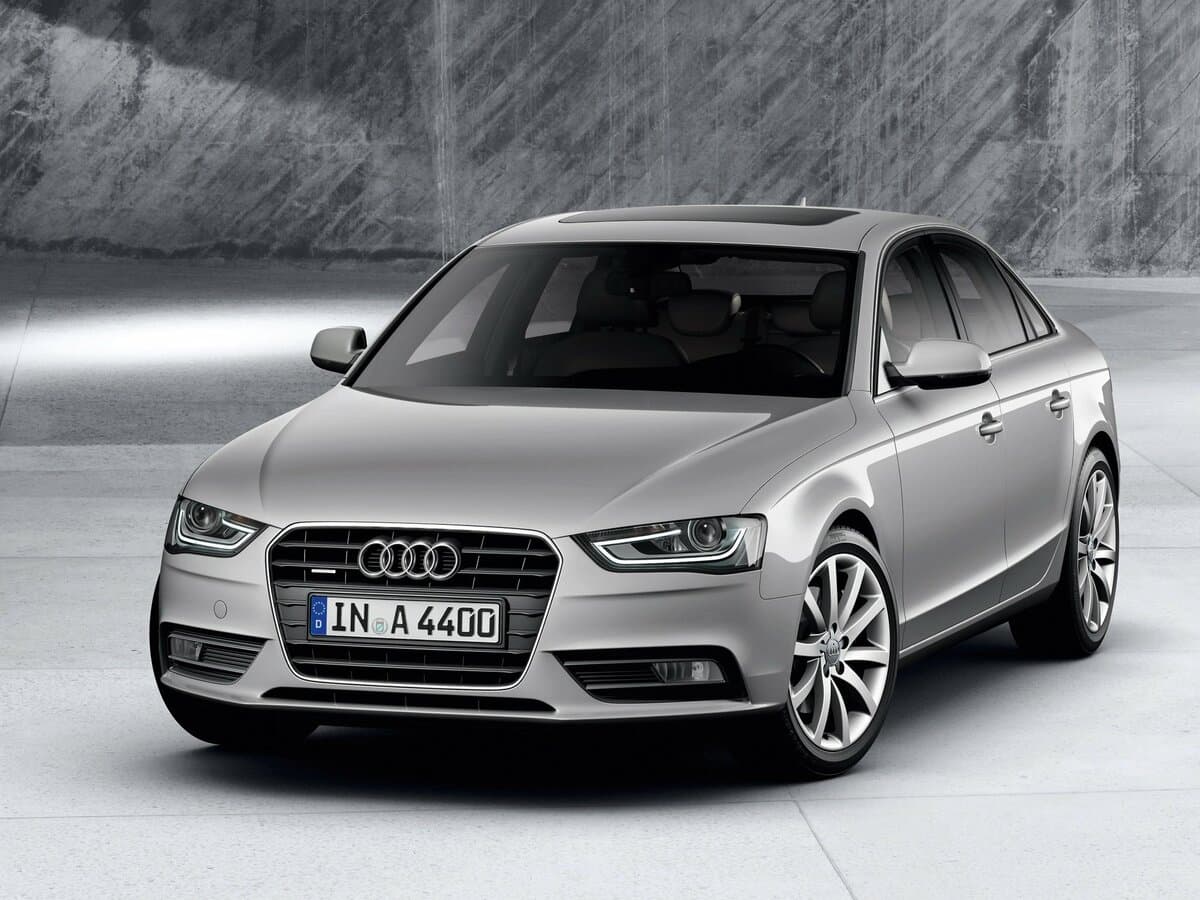 Audi A4 IV (B8) Restayling — Öndən