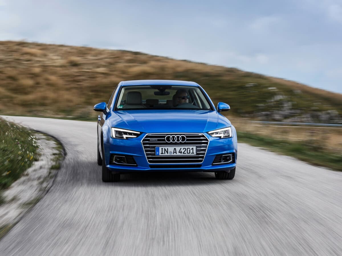 Audi A4 V (B9) — Öndən