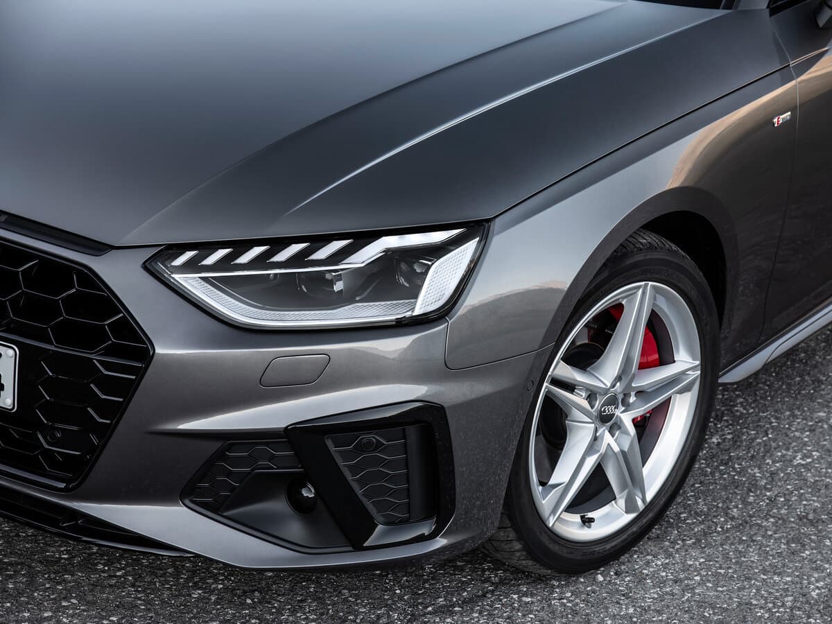 Audi A4 V (B9) Restayling — Fara