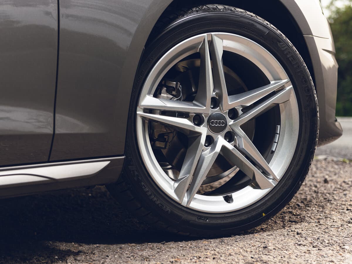 Audi A4 V (B9) Restayling — Təkər
