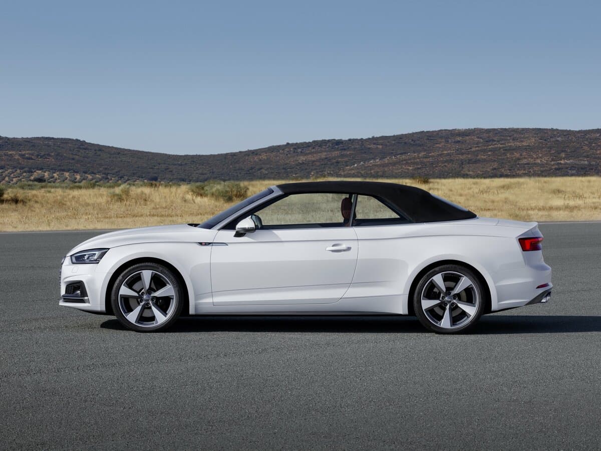 Audi A5 II (F5) — Yandan