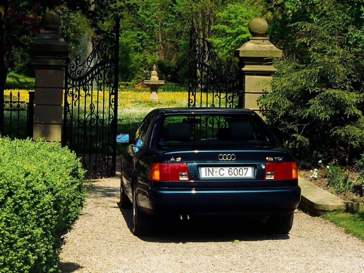 Audi A6 I (C4) — Arxadan