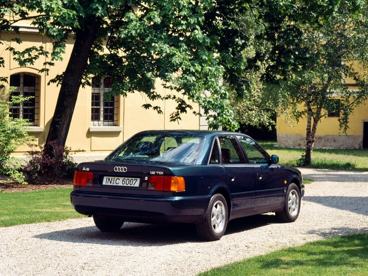 Audi A6 I (C4) — 3/4 arxadan