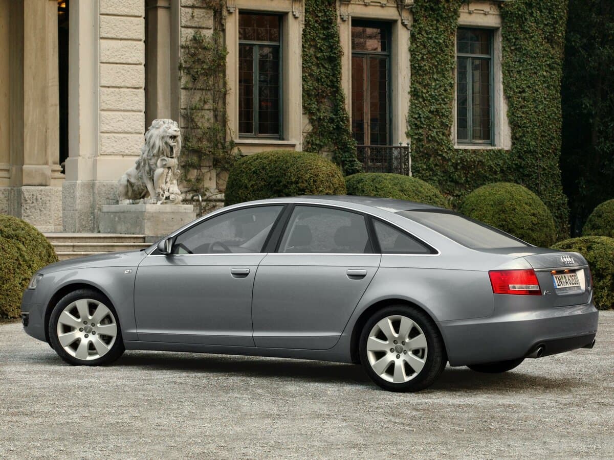 Audi A6 III (C6) — Yandan