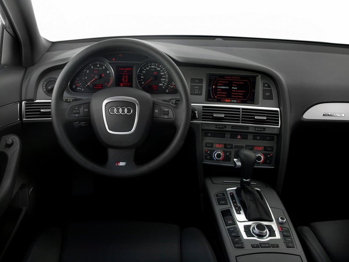 Audi A6 III (C6) — Sükan