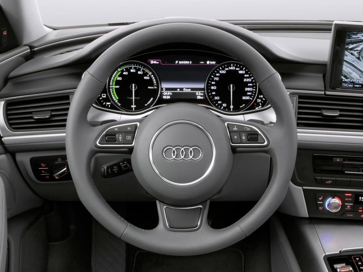 Audi A6 IV (C7) — Sükan