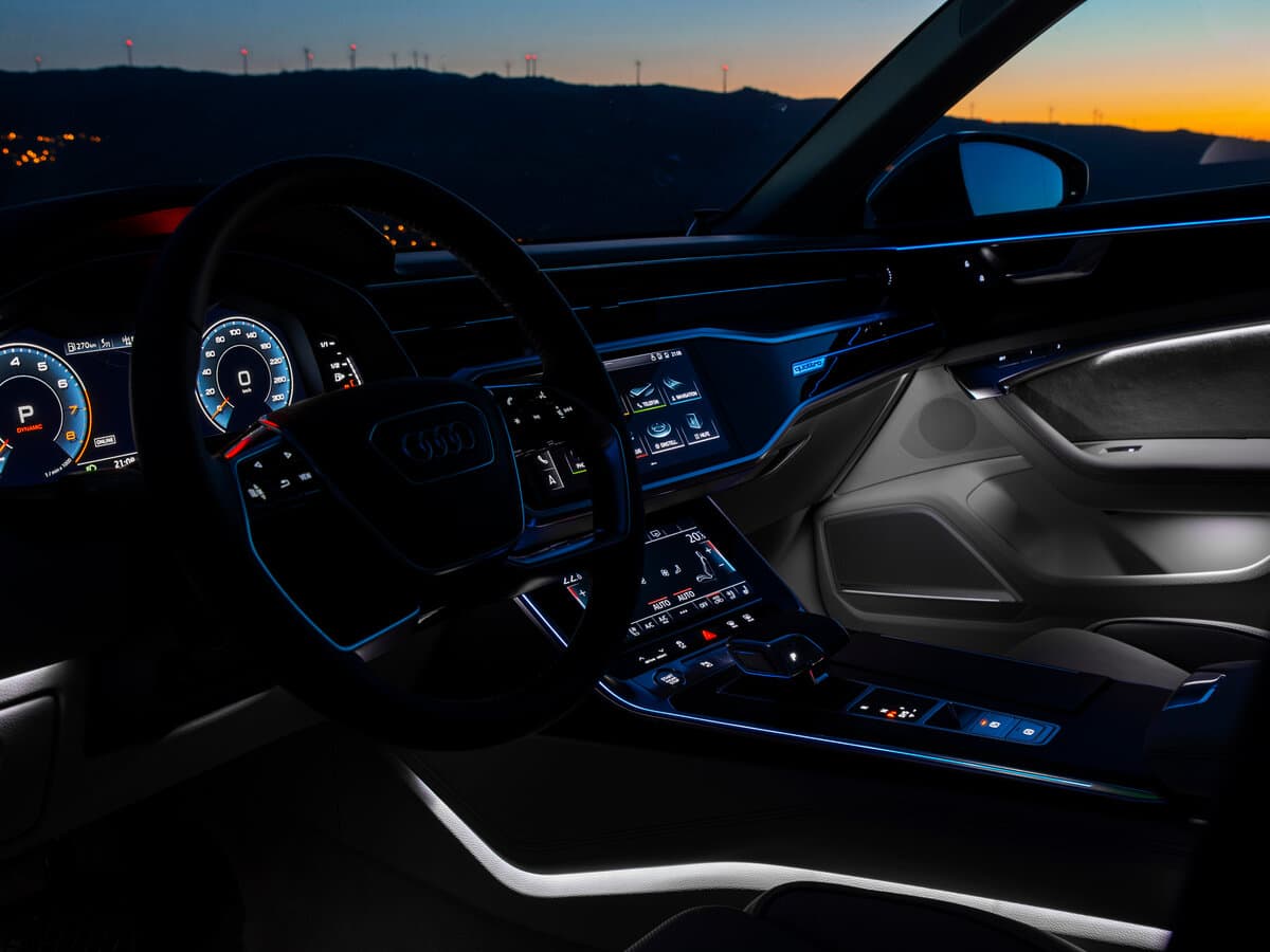Audi A6 V (C8) — Salon, arxadan