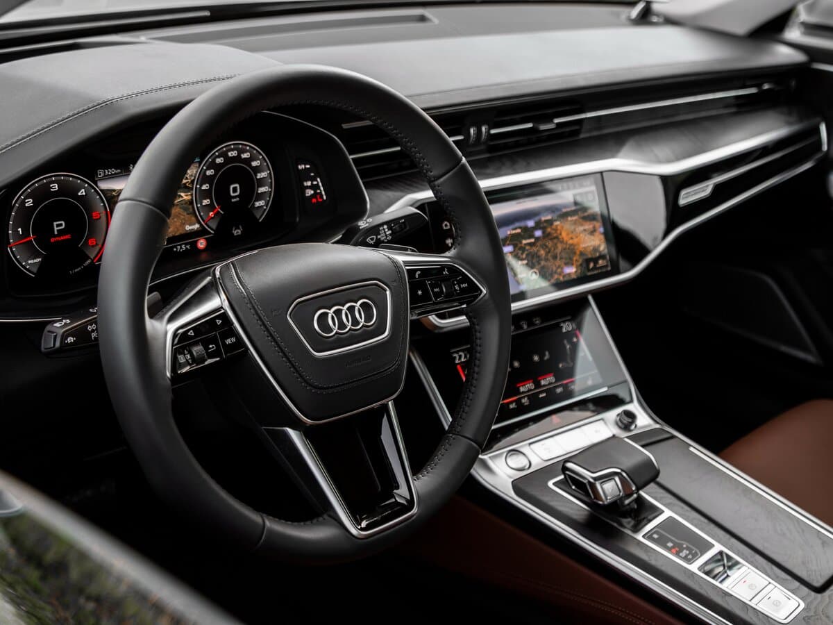 Audi A6 V (C8) — Sükan