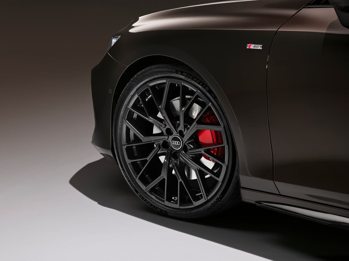 Audi A6 VI (C9) — Təkər