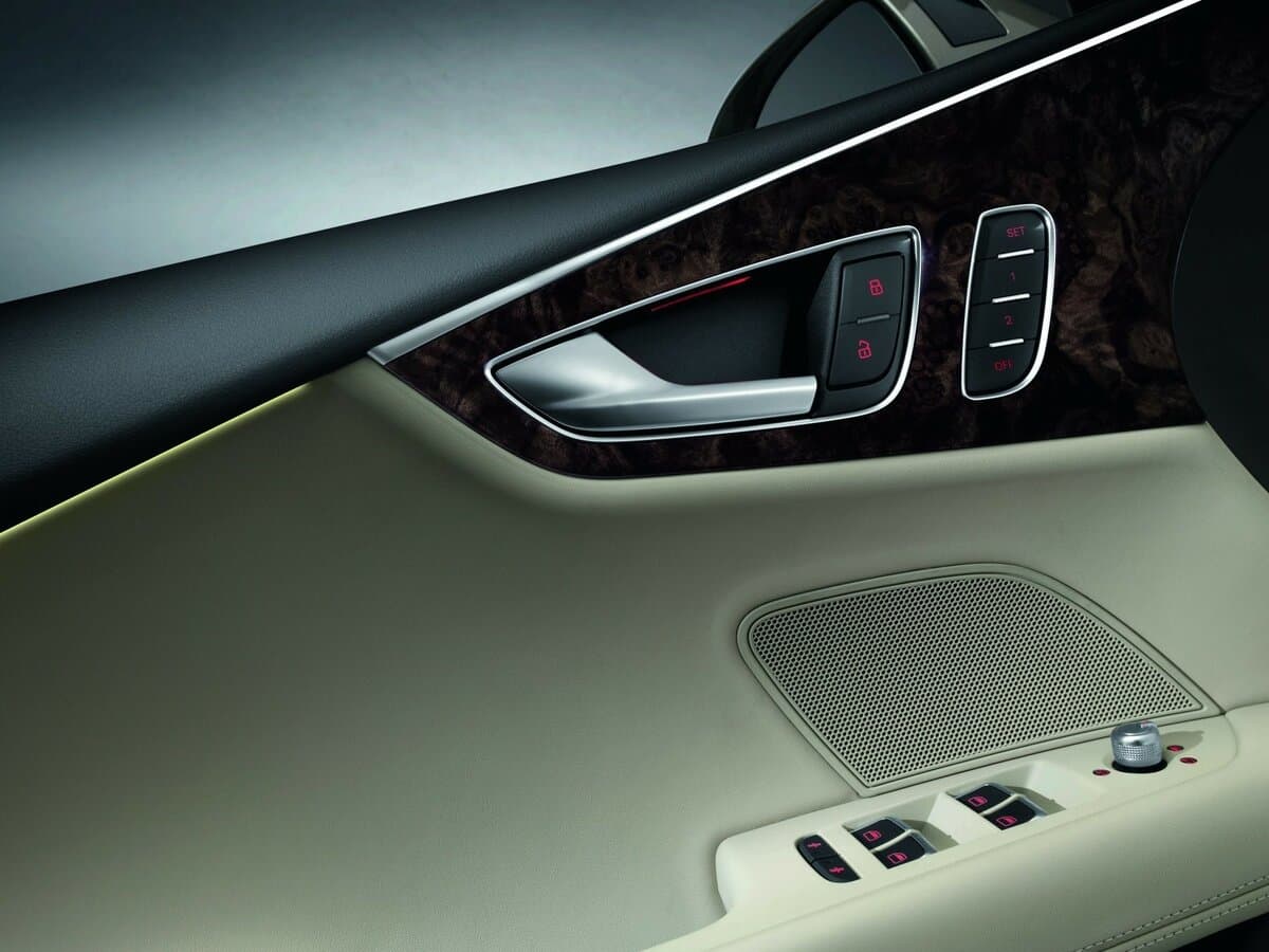 Audi A7 I (4G) — Qapı